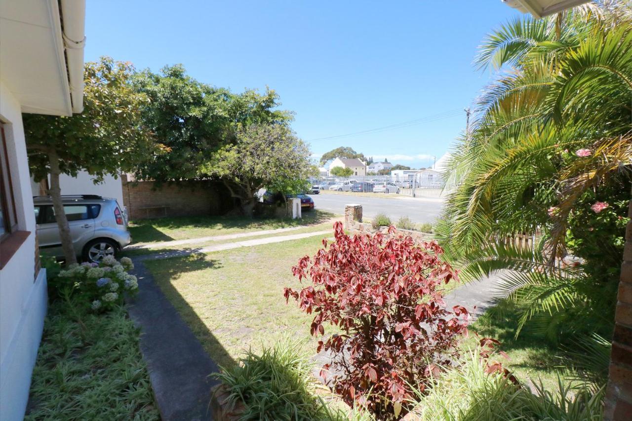 Hermanus Holiday House Villa Exterior photo